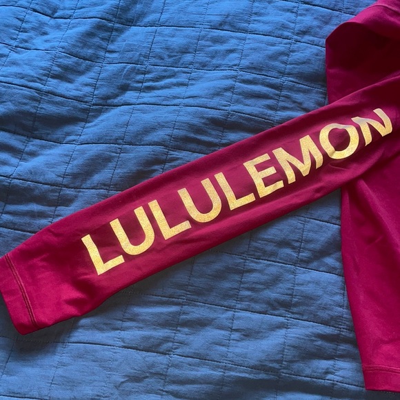 Lululemon Chinese New Year leggings - Picture 3 of 4